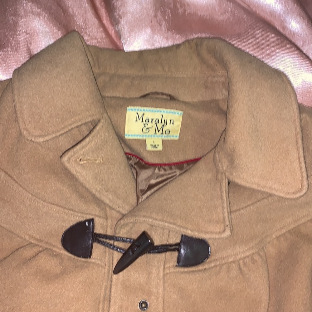 Tan coat - Picture 3 of 8
